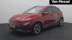 Sunset red metallic (wr6) Gebruikt 2023 Hyundai Kona SUV | € 27.940 (Eerlijke prijs)