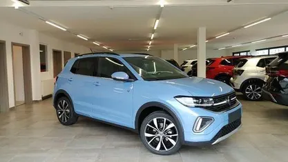Blauw (metallic) Nieuw 2025 VW T-Cross R-line SUV | € 36.499 (Eerlijke prijs)