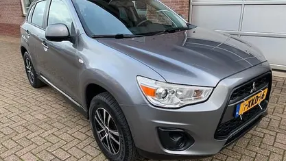 Grijs (metallic) Gebruikt 2014 Mitsubishi ASX SUV | € 9.150 (Goede deal)