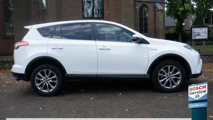 Gebruikt 2017 Toyota RAV4 Hybrid Plus SUV | € 23.990 (Eerlijke prijs)