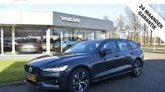 Grijs Gebruikt 2023 Volvo V60 Plus Stationwagen | € 39.300 (Goede deal)