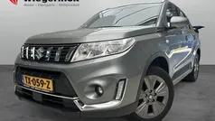 Grijs Gebruikt 2018 Suzuki Vitara SUV | € 17.448 (Eerlijke prijs)