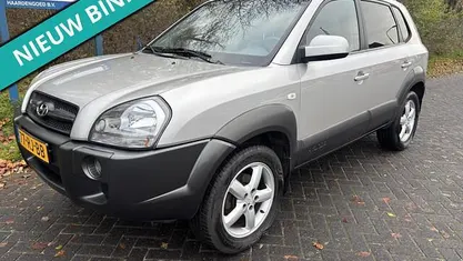 Grijs Gebruikt 2005 Hyundai Tucson Dynamiq SUV | € 3.299 (Eerlijke prijs)