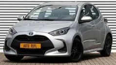 Zilver, metallic lak Gebruikt 2022 Toyota Yaris Active Hatchback | € 19.845 (Eerlijke prijs)