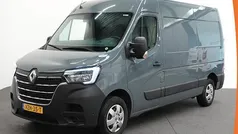 Grijs Gebruikt 2023 Renault Master Van | € 26.790 (Eerlijke prijs)