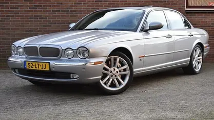 Occasion Jaguar XJR S 396 PK (291 kW) 2003 Grijs Sedan
