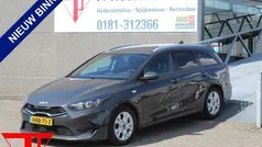 Grijs, metallic lak Gebruikt 2022 Kia Ceed Sportswagon Stationwagen | € 17.950 (Eerlijke prijs)