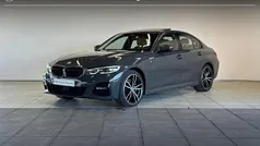 Grijs Gebruikt 2020 BMW 330e Executive Sedan | € 30.995 (Eerlijke prijs)