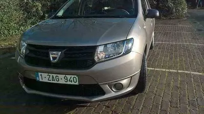 Occasion Dacia Sandero Lauréate 75 PK (55 kW) 2014 Goud Hatchback