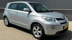 Grijs Gebruikt 2009 Toyota Urban Cruiser SUV | € 4.945 (Eerlijke prijs)