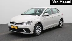 Grijs Gebruikt 2024 VW Polo Hatchback | € 22.900 (Eerlijke prijs)