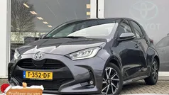 Gebruikt 2023 Toyota Yaris Hybrid Hatchback | € 23.250 (Eerlijke prijs)