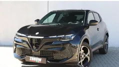 Zwart Nieuw 2025 Alfa Romeo Junior Edizione Speciale SUV | € 39.450 (Eerlijke prijs)