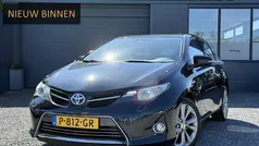 Blauw Gebruikt 2013 Toyota Auris Executive Hatchback | € 13.443 (Eerlijke prijs)