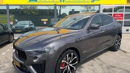 Occasion Maserati Levante 275 PK (202 kW) 2021 Grijs SUV