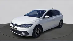 Wit Gebruikt 2023 VW Polo Life Hatchback | € 20.450 (Eerlijke prijs)