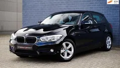 Zwart, metallic lak Gebruikt 2015 BMW 118 Sport Line Hatchback | € 13.950 (Eerlijke prijs)