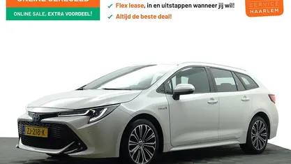 Occasion Toyota Corolla Executive 98 PK (72 kW) 2019 Wit metallic Stationwagen