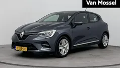 Grijs Gebruikt 2020 Renault Clio V Zen Hatchback | € 13.435 (Eerlijke prijs)