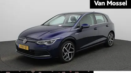 Hatchback Occasion 2020 VW Golf VII Style Hatchback | € 22.945 (Eerlijke prijs)