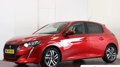 Rood Gebruikt 2021 Peugeot 208 Allure Hatchback | € 17.395 (Eerlijke prijs)