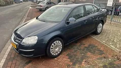 Grijs (metallic) Gebruikt 2006 VW Jetta Trendline Sedan | € 2.250 (Goede deal)