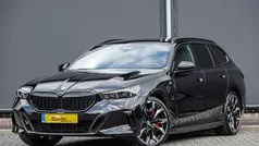 Zwart Gebruikt 2025 BMW 550e Shadowline Stationwagen | € 96.950 (Super prijs)