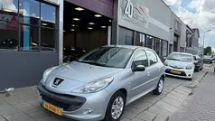 Grijs Gebruikt 2011 Peugeot 206+ Hatchback | € 2.999 (Eerlijke prijs)