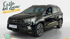 Zwart Gebruikt 2018 Ford Kuga ST-Line SUV | € 16.945 (Eerlijke prijs)