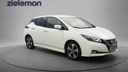 Occasion Nissan Leaf N-Connecta 110 kW (150 PK) 2020 Wit Hatchback