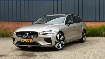 Gebruikt 2025 Volvo V60 Plus Stationwagen | € 47.950 (Eerlijke prijs)
