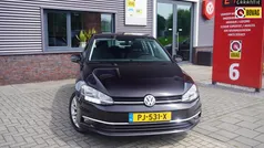 Zwart Gebruikt 2017 VW Golf VII Highline Hatchback | € 15.450 (Eerlijke prijs)