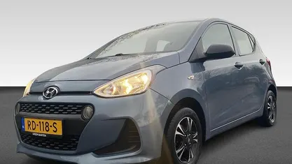 Blauw Gebruikt 2017 Hyundai i10 Hatchback | € 8.430 (Eerlijke prijs)