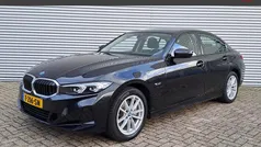 Zwart Gebruikt 2023 BMW 320e Sedan | € 31.995 (Super prijs)