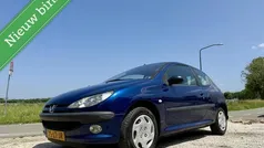 Blauw Gebruikt 2003 Peugeot 206 Hatchback | € 999 (Eerlijke prijs)