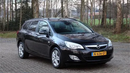 Occasion 2011 Opel Astra Cosmo Stationwagen | € 3.999 (Eerlijke prijs)