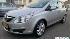 Grijs, metallic lak Gebruikt 2009 Opel Corsa Cosmo Hatchback | € 3.950 (Eerlijke prijs)