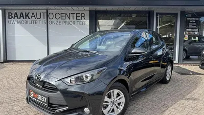 Zwart Gebruikt 2023 Mazda 2 Center-Line Hatchback | € 21.450 (Goede deal)