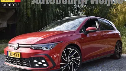 Rood Gebruikt 2022 VW Golf VIII Sport Hatchback | € 34.445 (Super prijs)