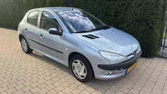 Gebruikt 2002 Peugeot 206 Hatchback | € 1.250 (Eerlijke prijs)