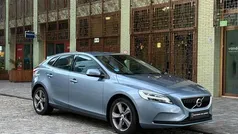 Gebruikt 2016 Volvo V40 Hatchback | € 14.950 (Eerlijke prijs)