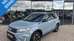 Gebruikt 2023 Suzuki Vitara Style SUV | € 25.690 (Eerlijke prijs)