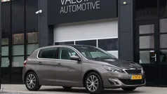 Beige, metallic lak Gebruikt 2014 Peugeot 308 Premium Hatchback | € 11.750 (Eerlijke prijs)