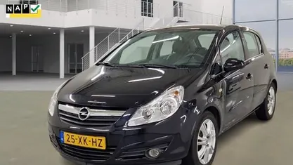 Occasion 2007 Opel Corsa Cosmo Hatchback | € 3.500 (Eerlijke prijs)