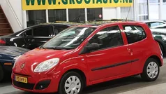 Gebruikt 2008 Renault Twingo Authentique Hatchback | € 1.444 (Eerlijke prijs)