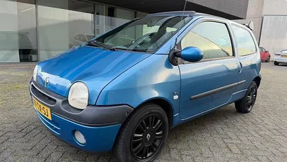 Occasion 2007 Renault Twingo Initiale Paris Hatchback | € 1.249 (Goede deal)