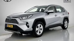 Zilver Gebruikt 2021 Toyota RAV4 Limited SUV | € 32.945 (Goede deal)