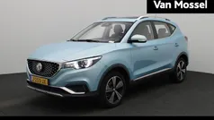 Blauw Gebruikt 2020 MG ZS Luxury Sedan | € 14.445 (Goede deal)