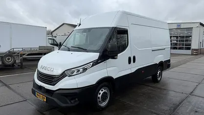 Occasion Iveco Daily 175 PK (128 kW) 2024 Wit (metallic) Van