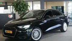 Zwart, metallic lak Gebruikt 2021 Audi A3 Proline Sedan | € 25.950 (Eerlijke prijs)